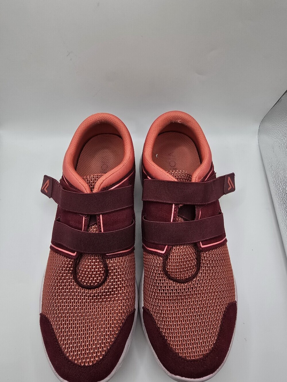 Vionic Hook & Loop Orthotic Burgandy Coral Walking Shoes. Ladies 9.5 - Picture 2 of 16